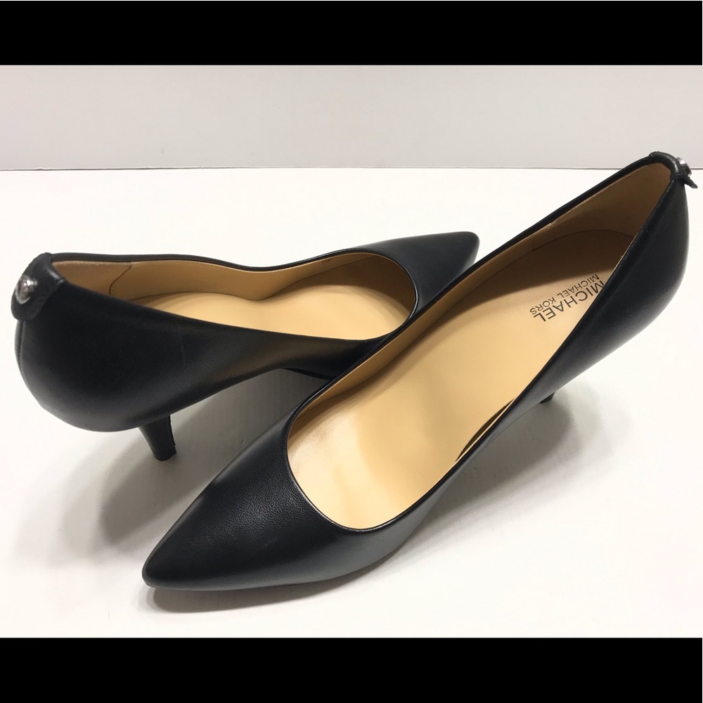NEW Michael Kors Dorothy Leather Pointed Toe Heels - Picture 5 of 8